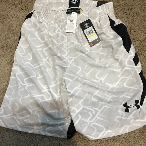 under armour outlet mens shorts